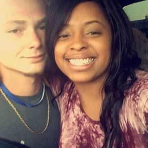 Meet your Posher, Akilah